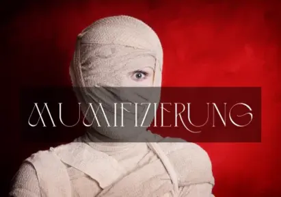 Mumifizierung BDSM Domina Djinny Hamburg