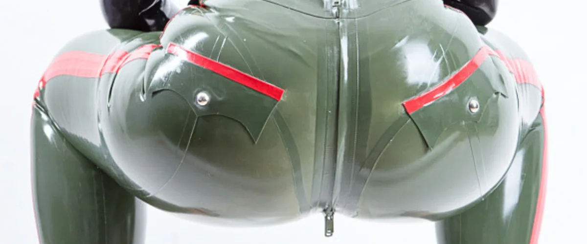 Facesitting BDSM Domina Djinny Hamburg